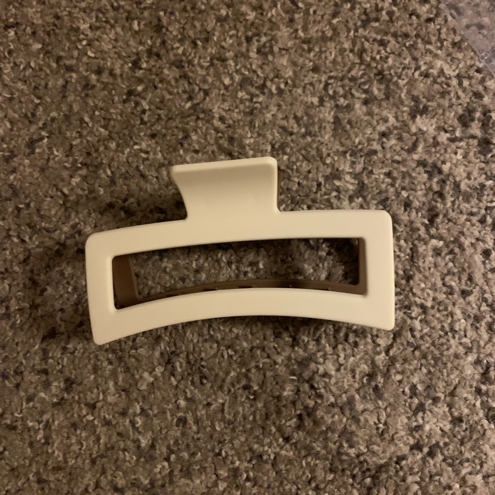 Cream and White claw clip